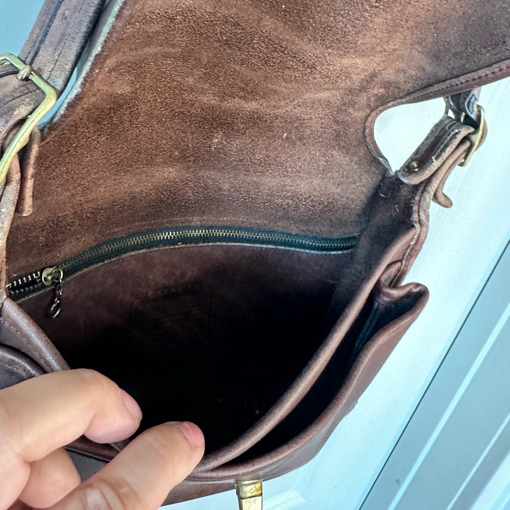 Vintage Coach Legacy Flap Turnlock Adjustable Crossbody Brown Leather Bag - Picture 3 of 16